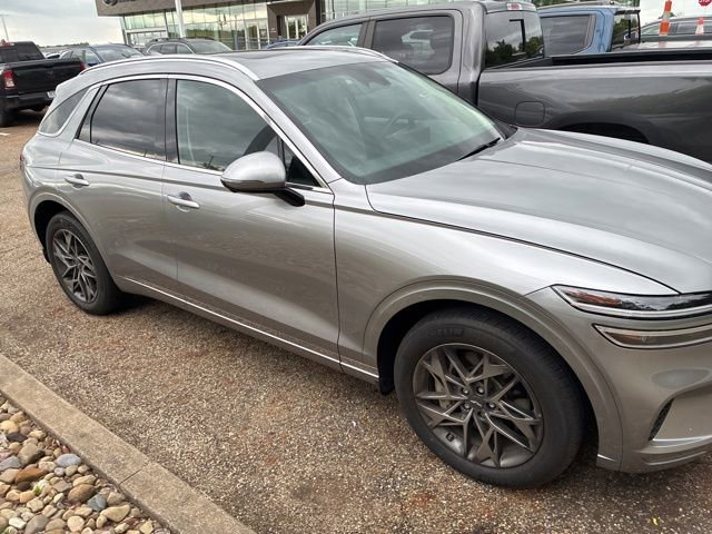 Used 2024 Genesis GV70 2.5T w/ Advanced Package AWD/4WD image 3