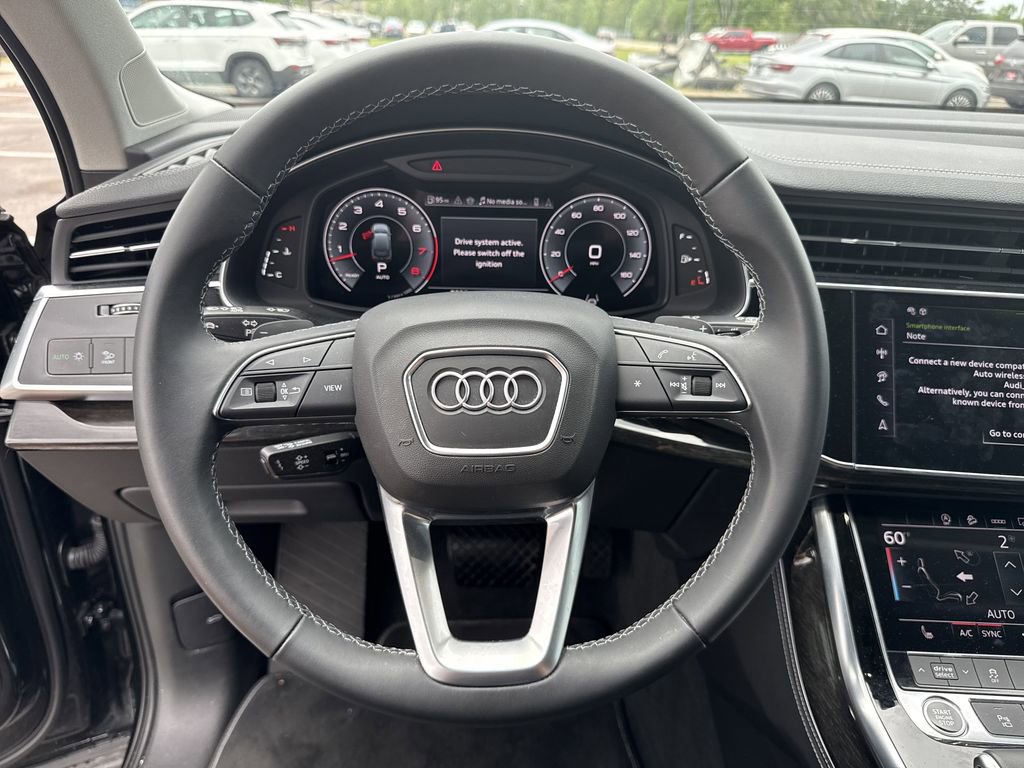 Used 2025 Audi Q7 3.0T Premium Plus w/ Premium Plus Package image 11