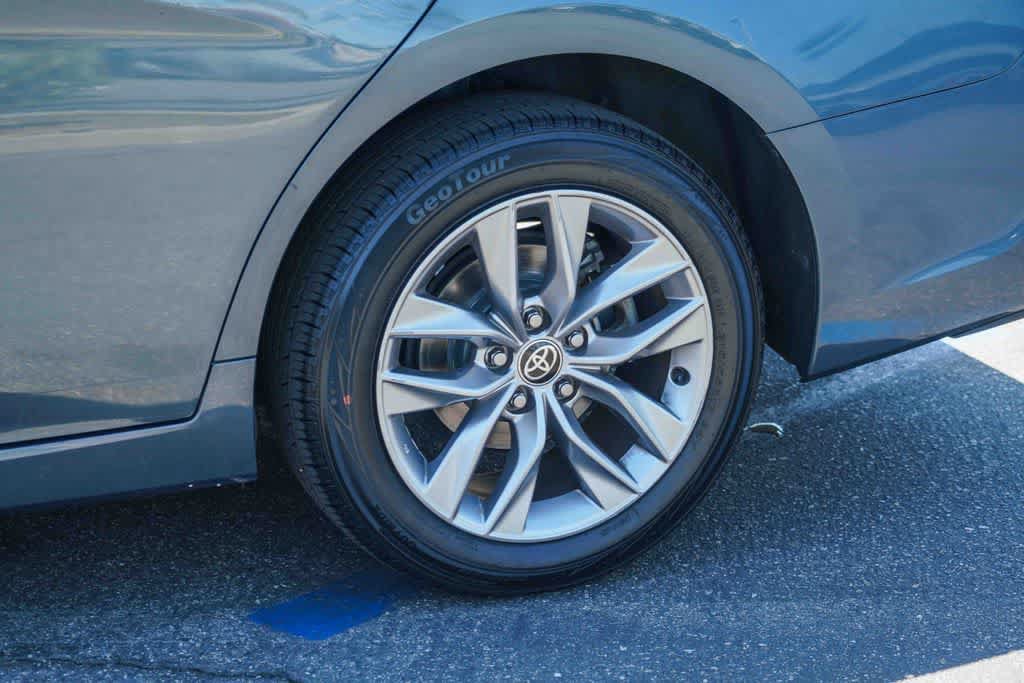 Used 2022 Toyota Avalon XLE FWD image 10