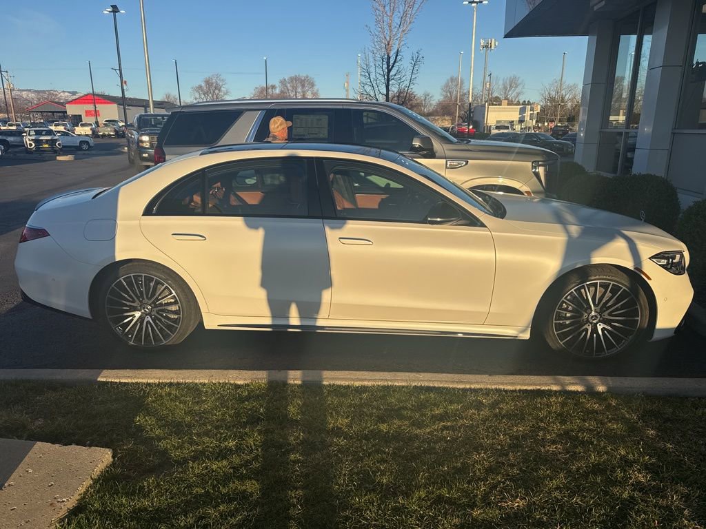 Used 2024 Mercedes-Benz S 580 4MATIC Sedan image 6