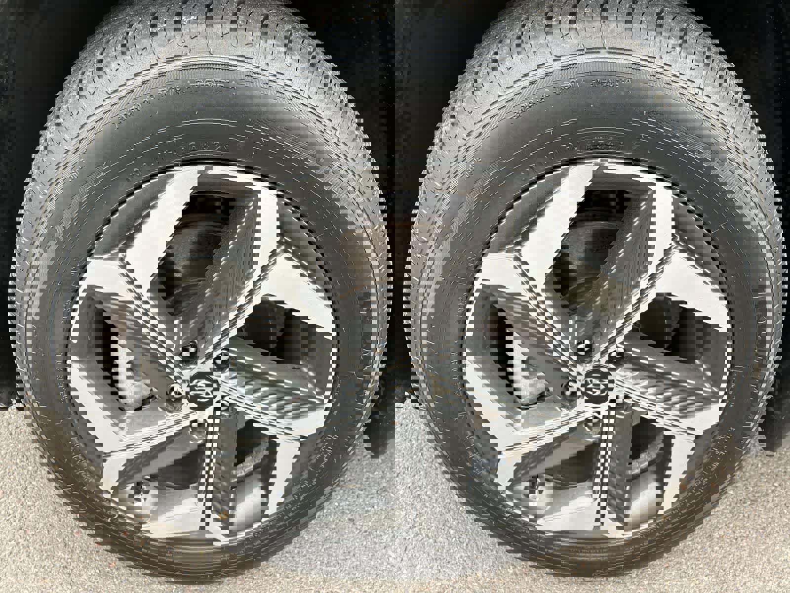 Used 2023 Hyundai Tucson Limited w/ Cargo Package image 4