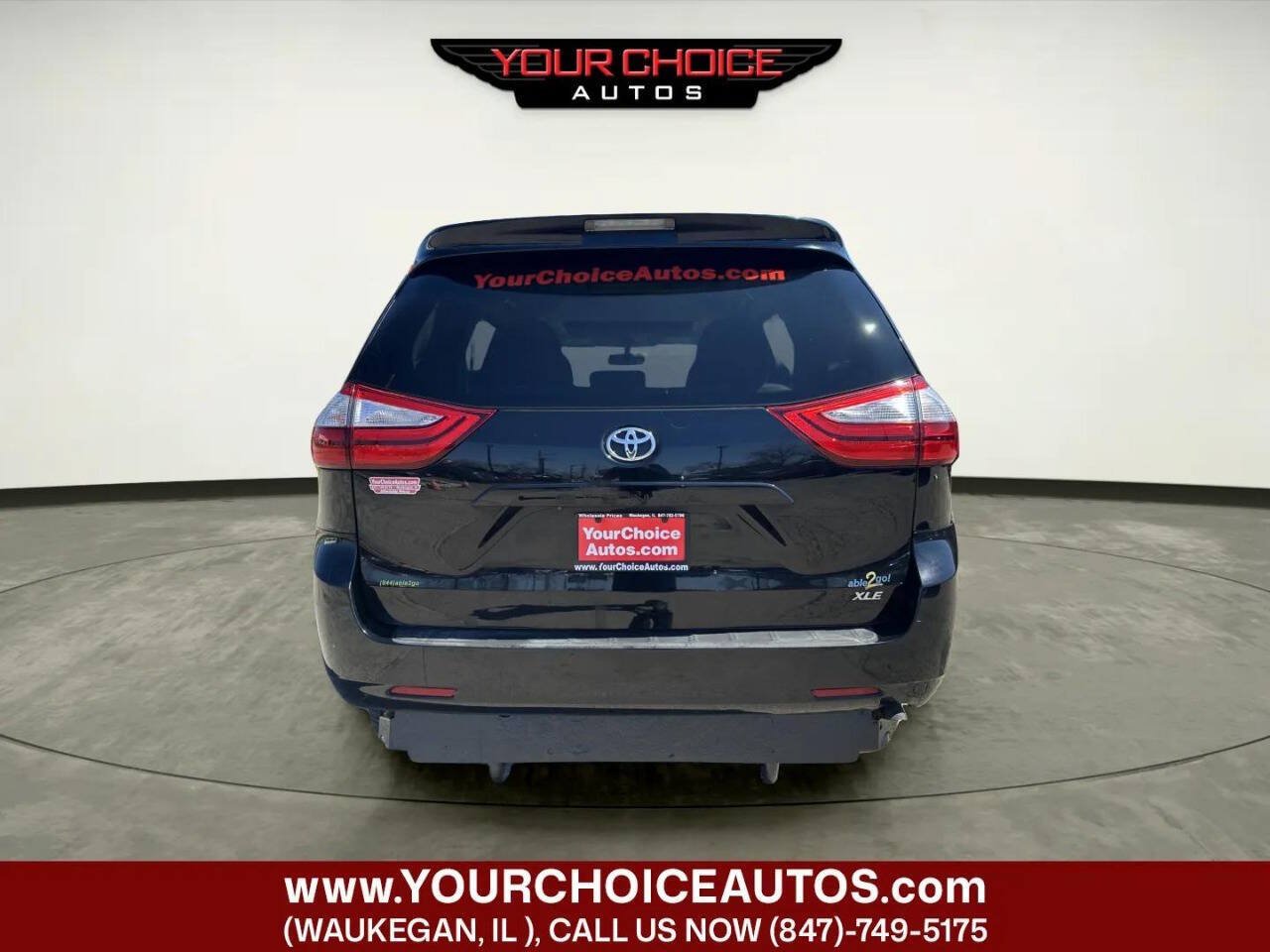 Used 2016 Toyota Sienna XLE FWD image 5