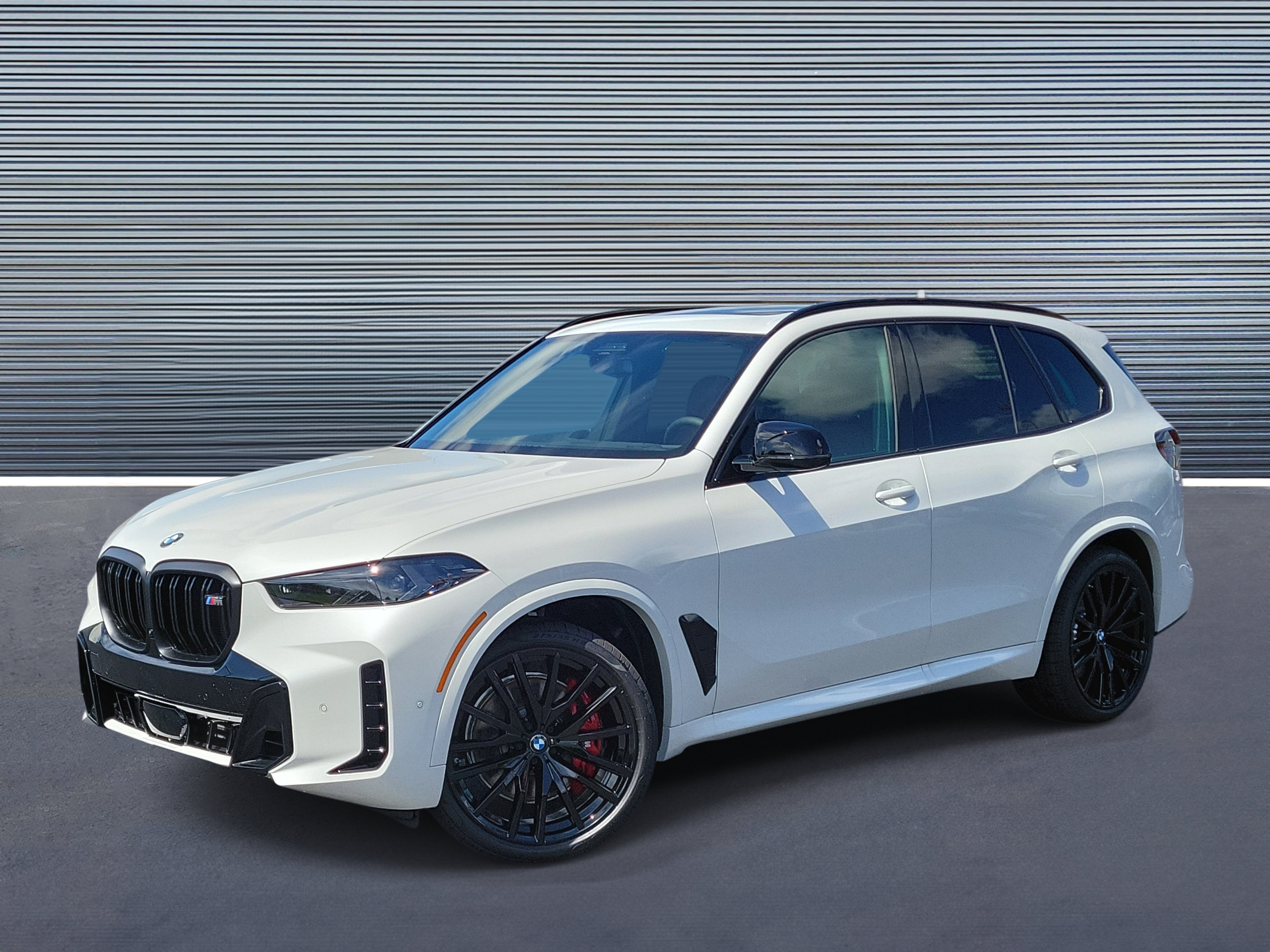 New 2026 BMW X5 M60i