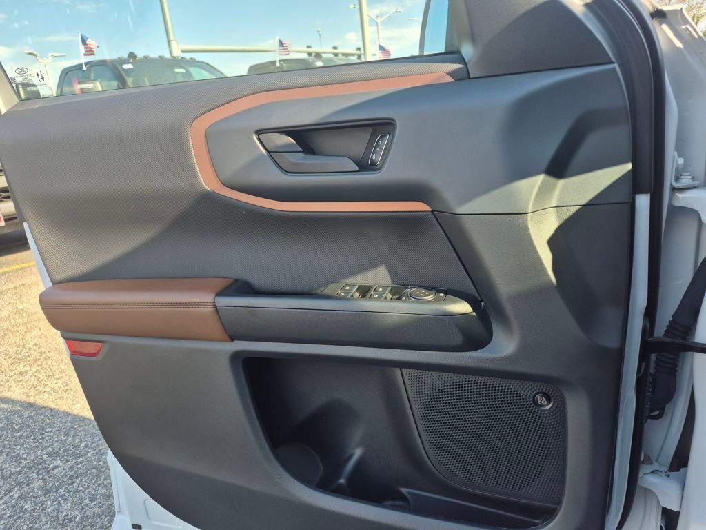 Used 2021 Ford Bronco Sport Outer Banks w/ Outer Banks Package (96D) image 15