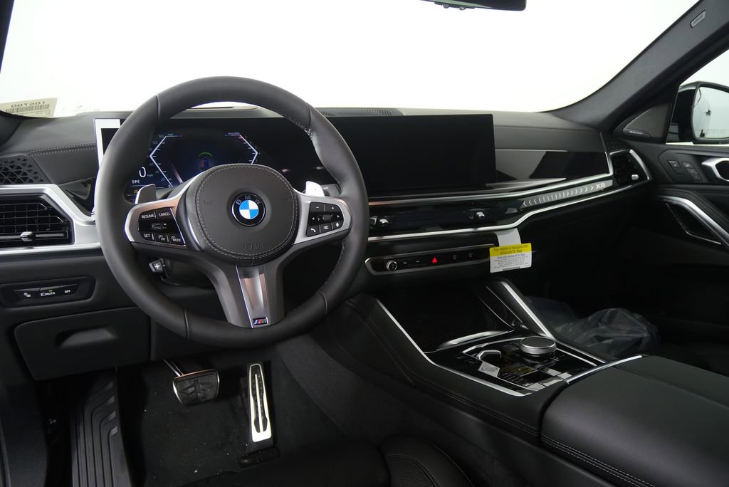 New 2026 BMW X6 xDrive40i w/ Climate Comfort Package image 17