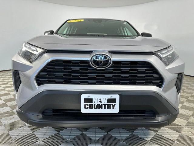 Used 2023 Toyota RAV4 LE AWD/4WD image 2