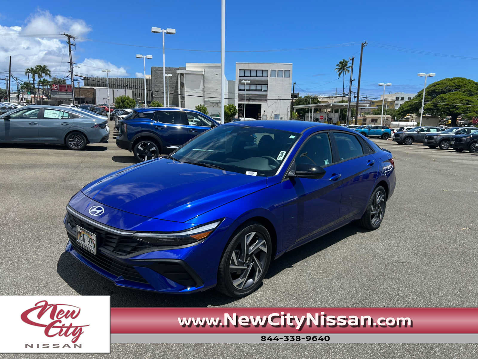 Used 2025 Hyundai Elantra Sport FWD image 1