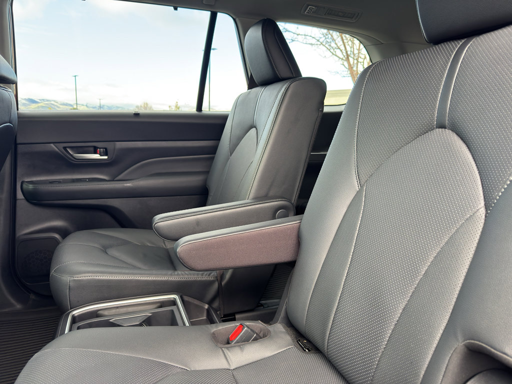 Certified 2026 Toyota Grand Highlander Limited image 12