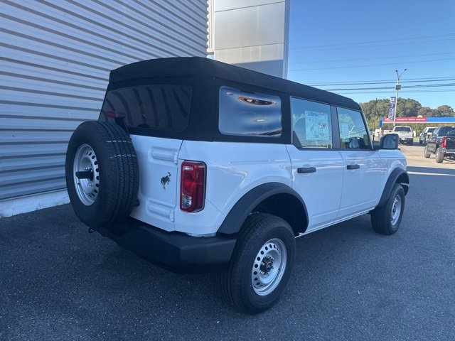 New 2025 Ford Bronco 4-Door image 3