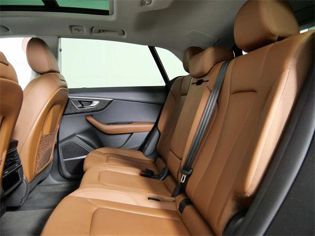 Used 2022 Audi Q8 Premium Plus image 16