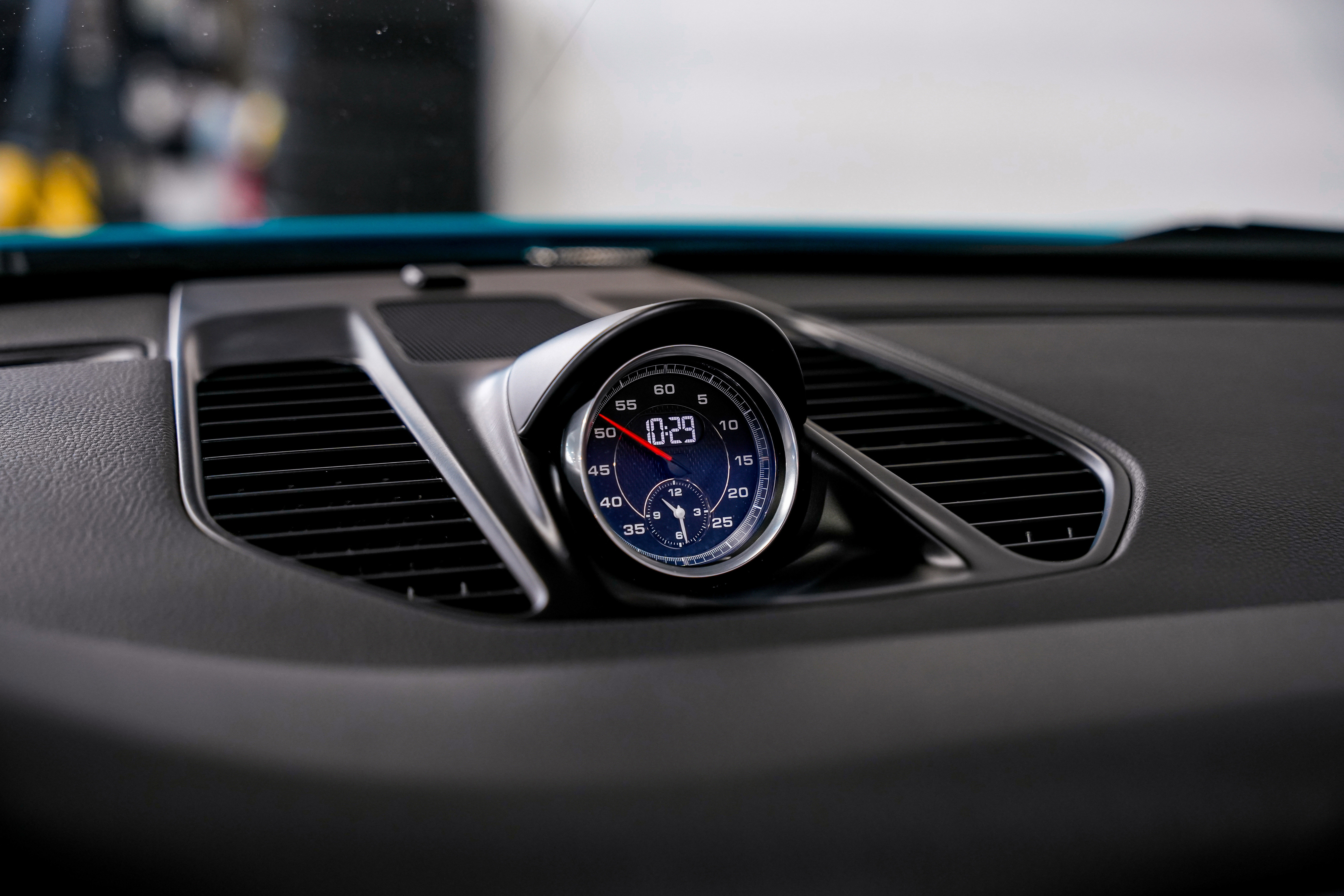 Used 2018 Porsche 911 Carrera 4S image 12