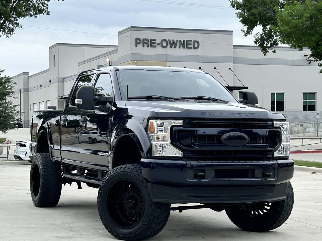 Used 2021 Ford F250 XLT AWD/4WD image 2