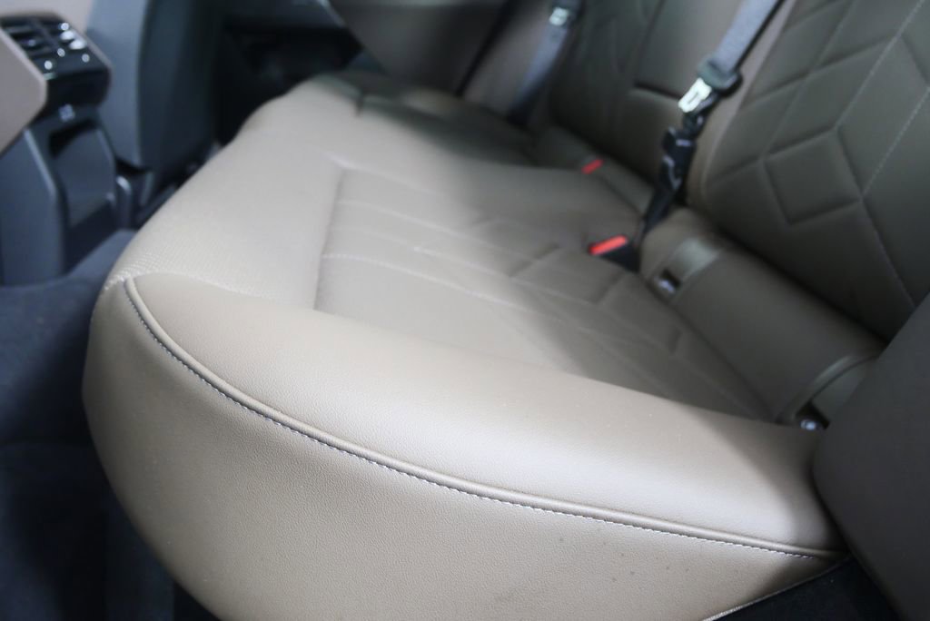 Certified 2025 BMW 530i image 15