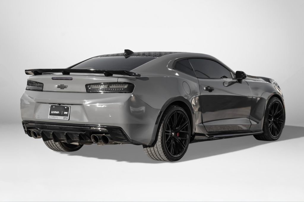 Used 2016 Chevrolet Camaro SS image 6