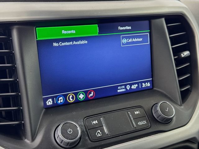 Used 2023 GMC Acadia SLE w/ Driver Convenience Package image 15