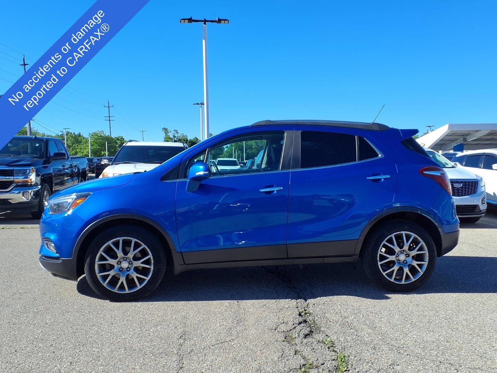 Used 2018 Buick Encore Sport Touring w/ Safety Package FWD image 9