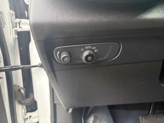 Used 2022 Buick Envision Preferred FWD image 18
