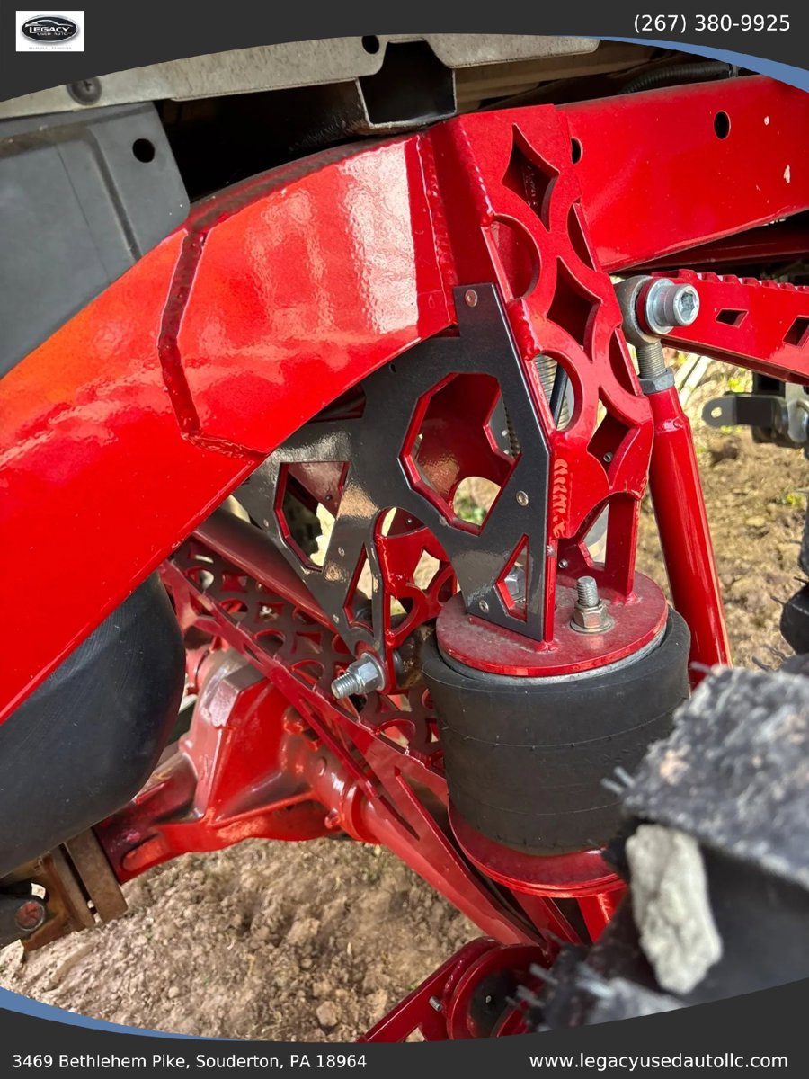 Used 2017 Nissan Titan SV AWD/4WD image 14