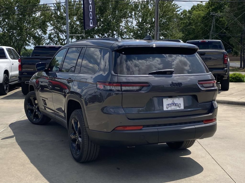 New 2026 Jeep Grand Cherokee L Limited w/ Limited Altitude Package RWD image 4