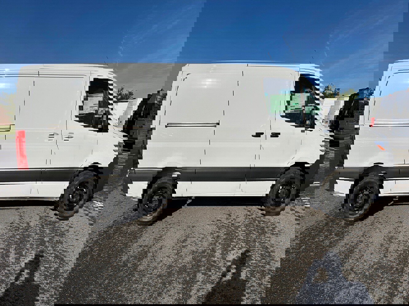 Used 2025 Mercedes-Benz Sprinter 2500 image 3