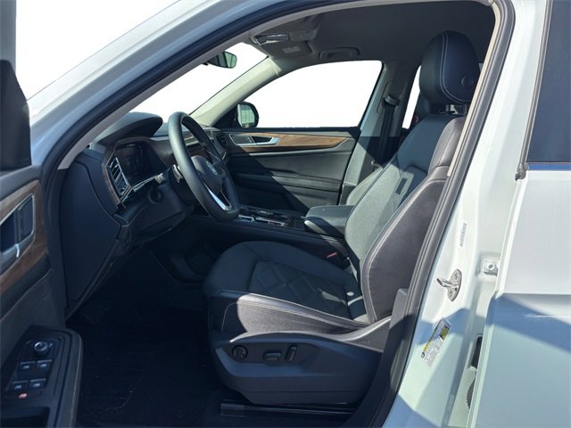 Used 2024 Volkswagen Atlas SE image 9