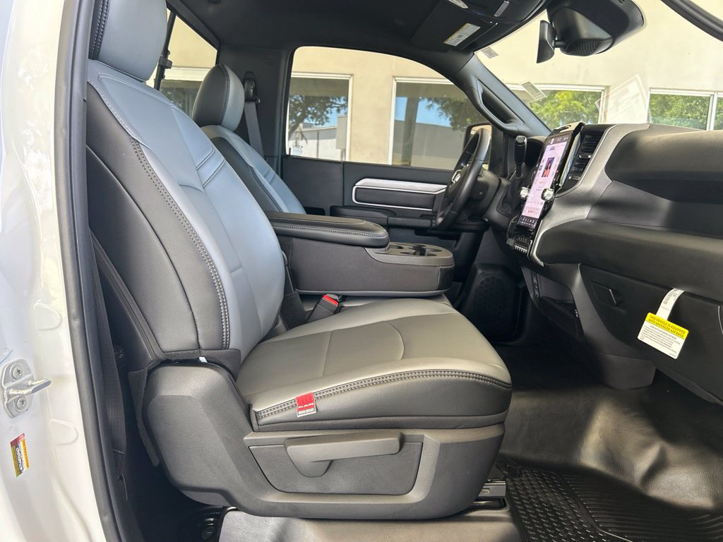 Used 2025 RAM 3500 Tradesman AWD/4WD image 23