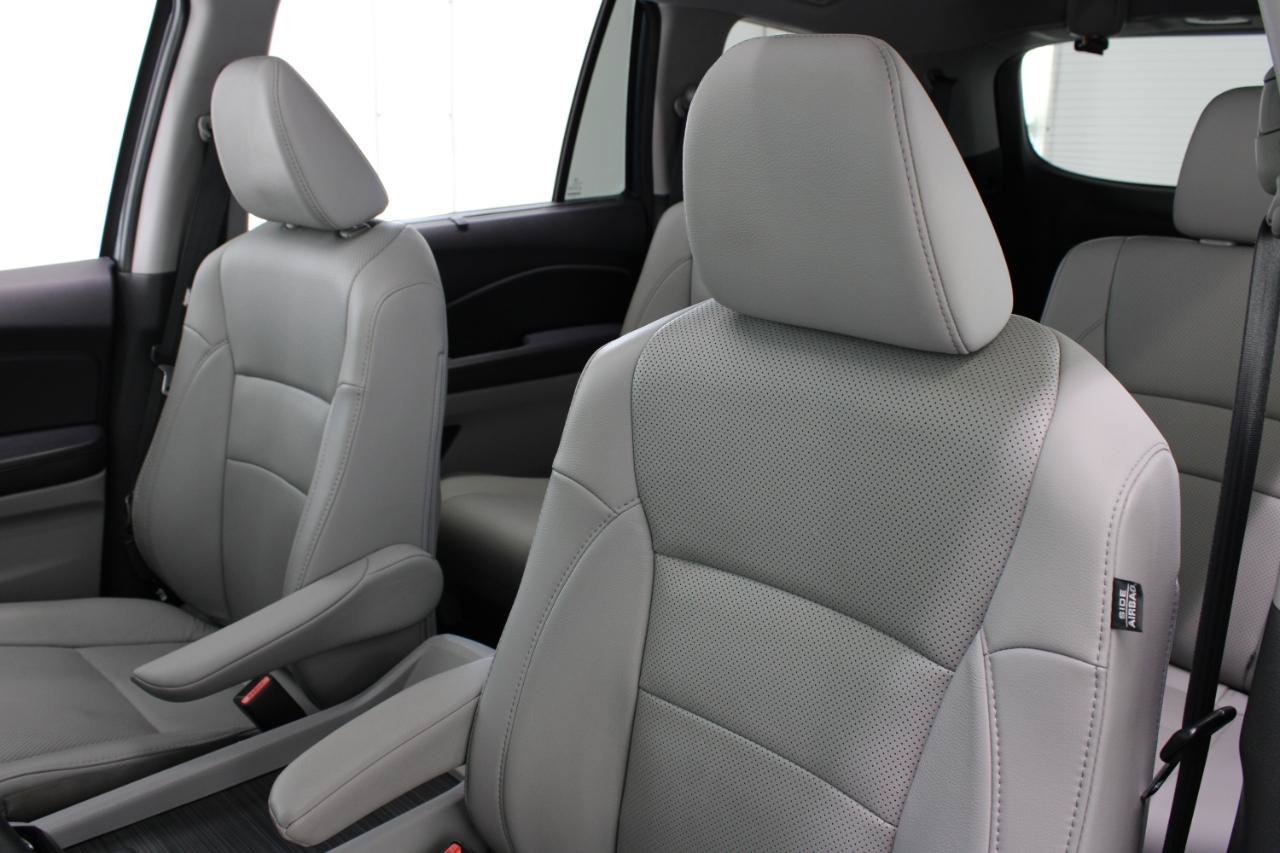 Used 2016 Honda Pilot Elite image 33