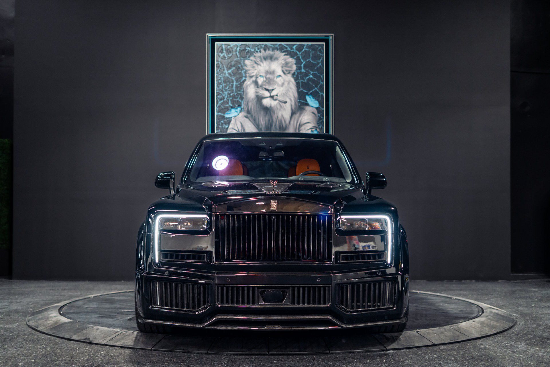 Used 2022 Rolls-Royce Cullinan Black Badge w/ Dark Exterior Package AWD/4WD image 48
