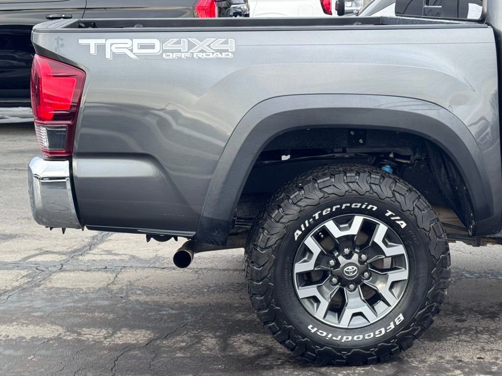Used 2019 Toyota Tacoma TRD Off-Road image 39