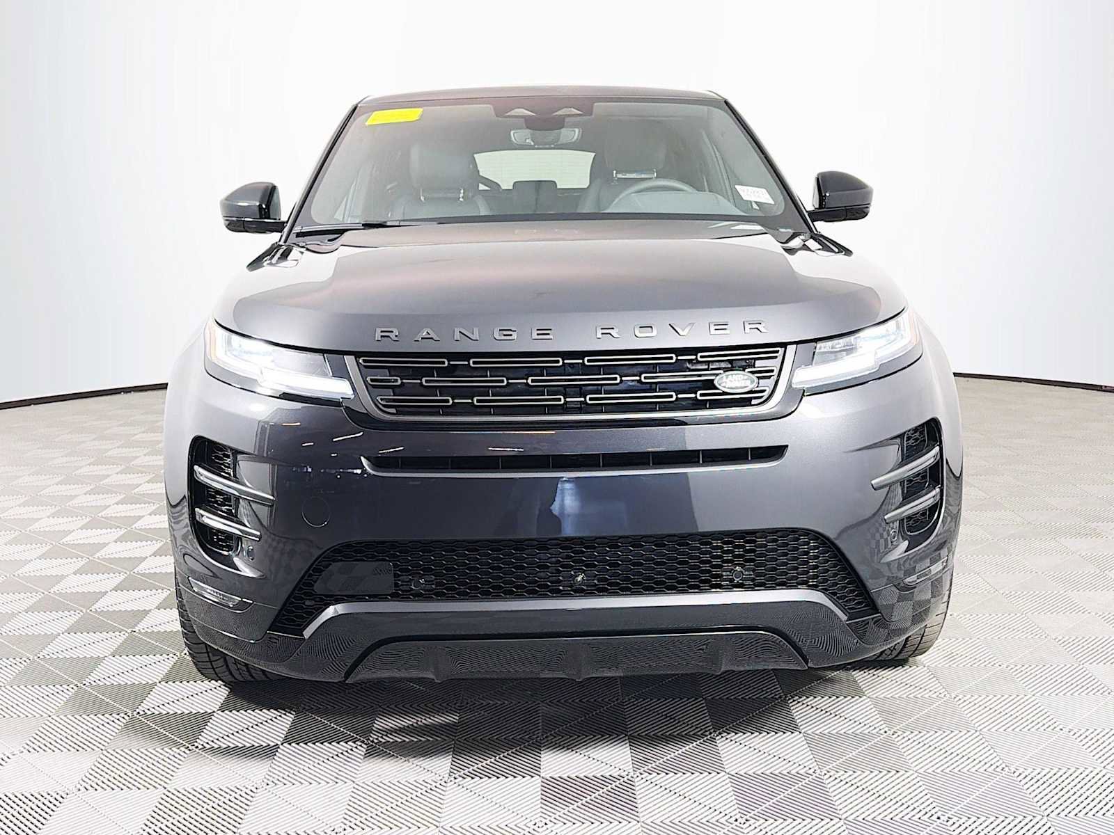 New 2026 Land Rover Range Rover Evoque Dynamic SE AWD/4WD image 2