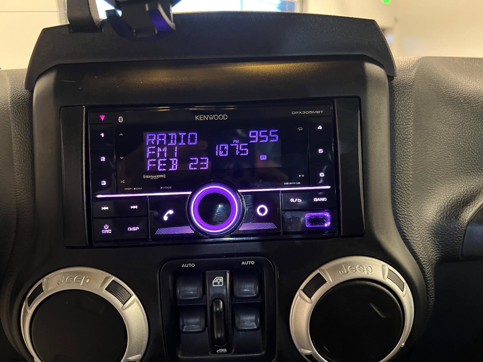 Used 2017 Jeep Wrangler Unlimited Rubicon image 17