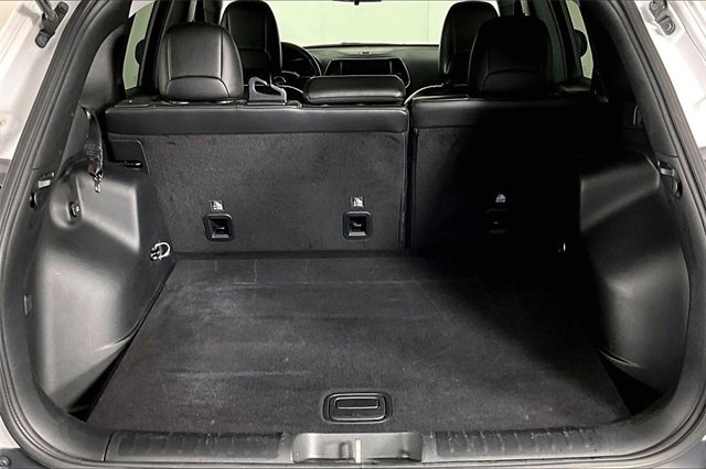 Used 2019 Jeep Cherokee Latitude Plus image 30