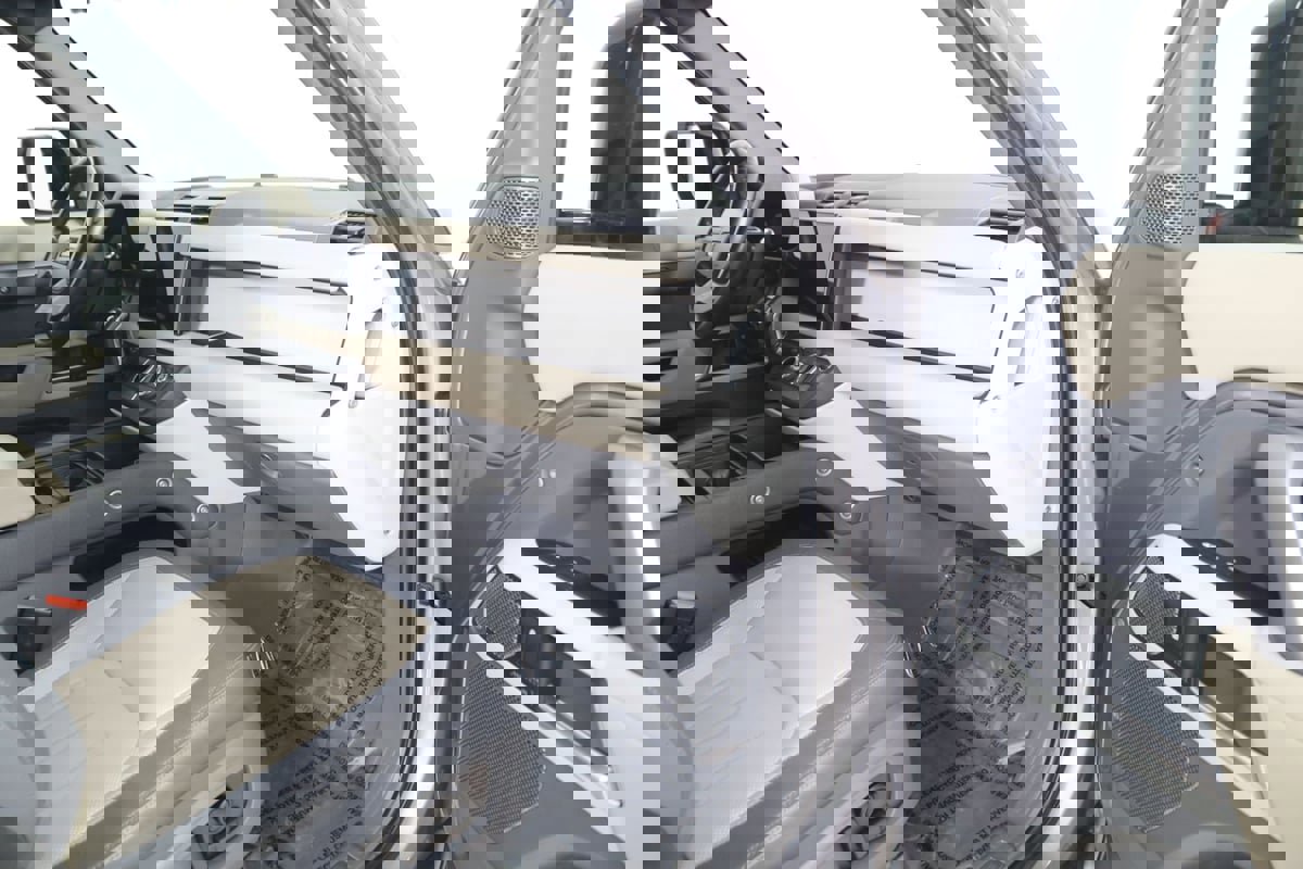 Used 2022 Land Rover Defender 110 X-Dynamic HSE image 44