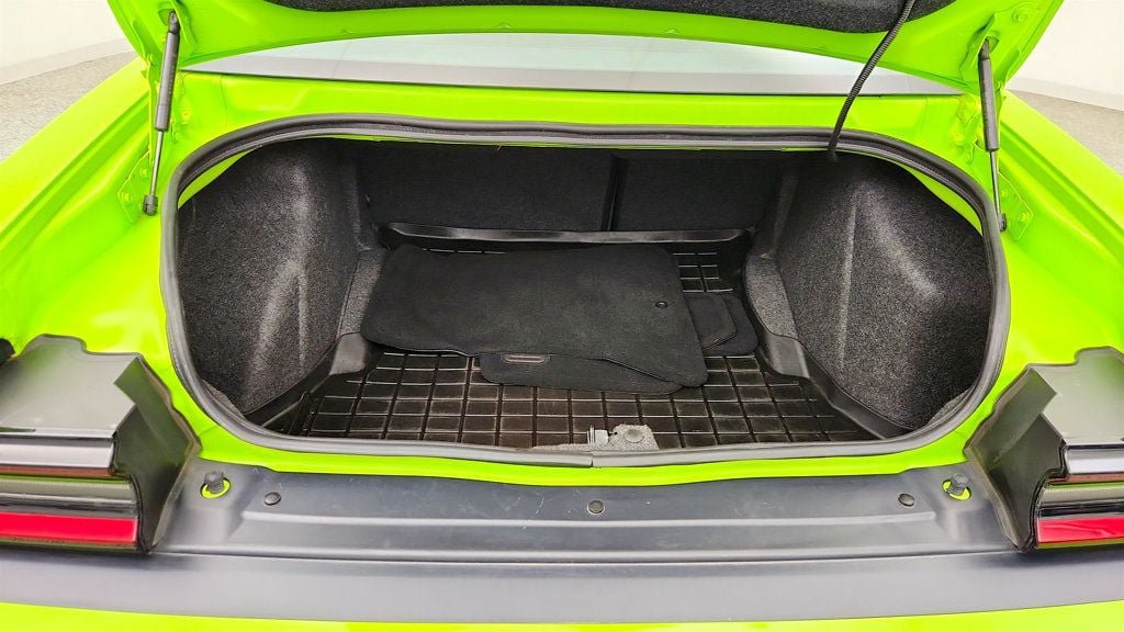 Used 2019 Dodge Challenger R/T Scat Pack w/ Dynamics Package RWD image 21