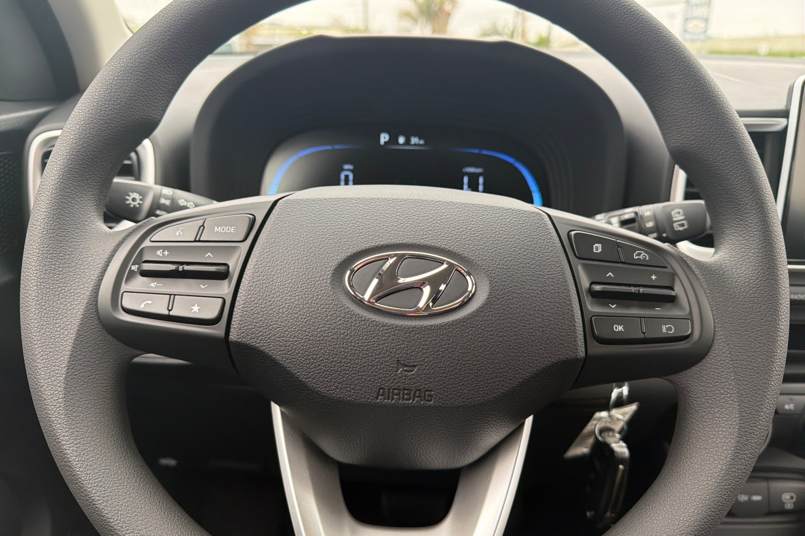 Used 2026 Hyundai Venue SE FWD image 24