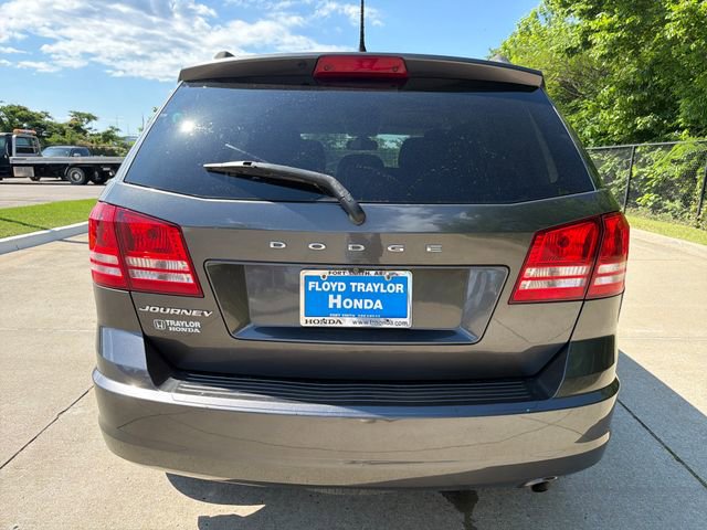 Used 2018 Dodge Journey SE w/ Popular Equipment Group FWD image 4