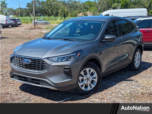 New 2025 Ford Escape Active