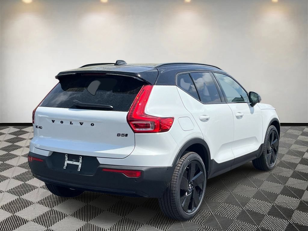 New 2026 Volvo XC40 B5 Ultra w/ Climate Package AWD/4WD image 3