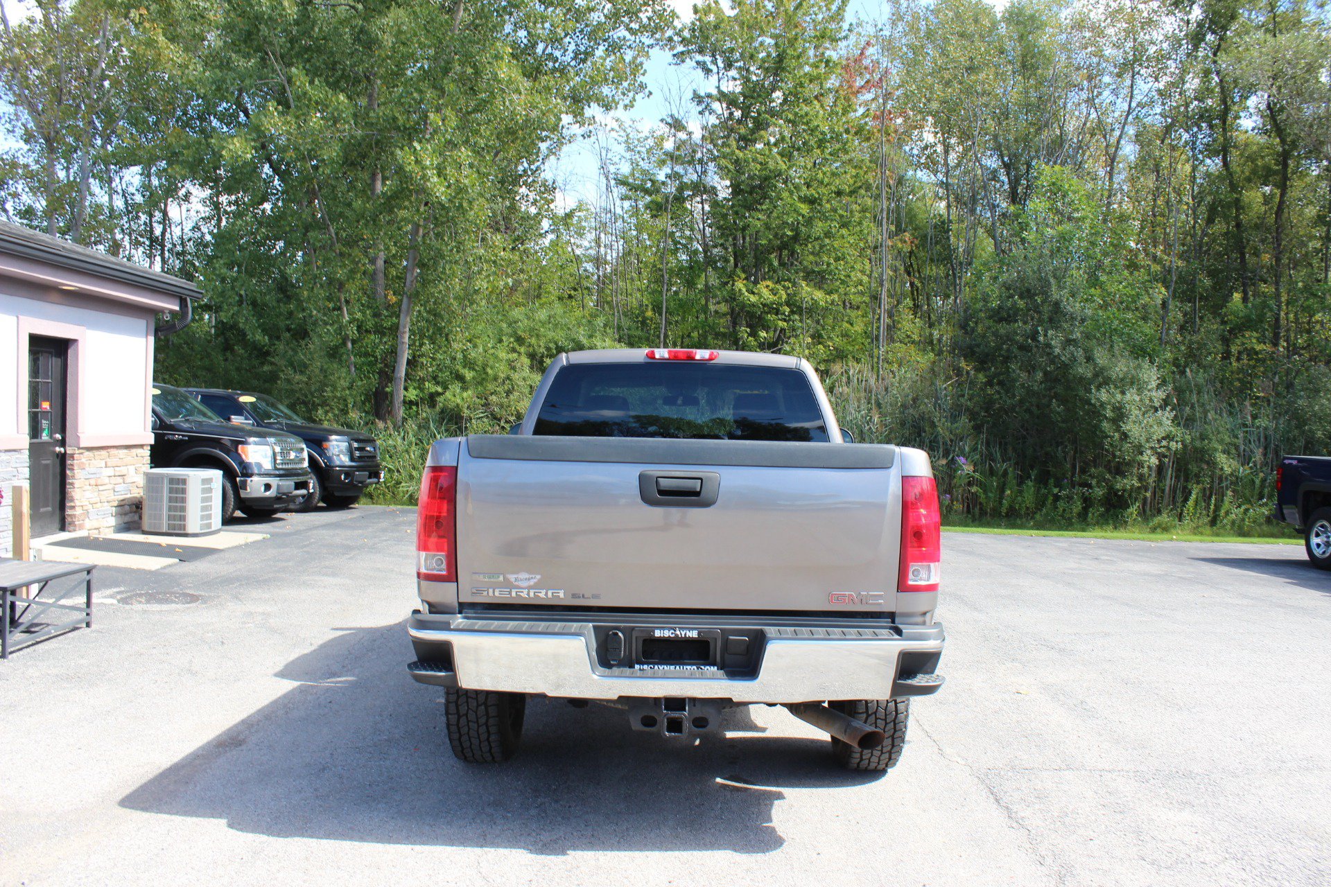 Used 2012 GMC Sierra 2500 SLE w/ Snow Plow Prep Package AWD/4WD image 6