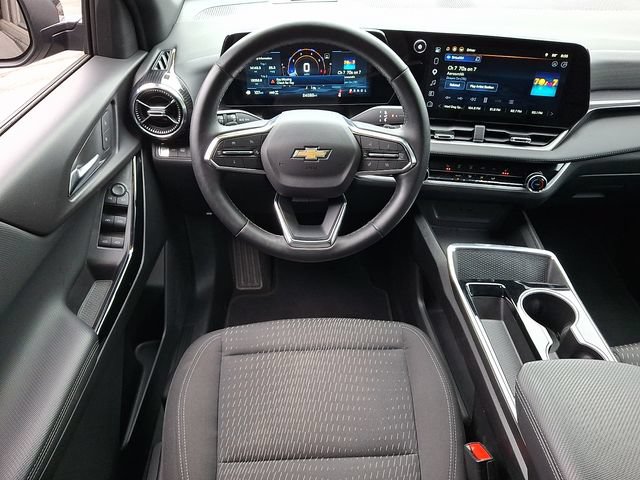 Used 2025 Chevrolet Equinox LT AWD/4WD image 11