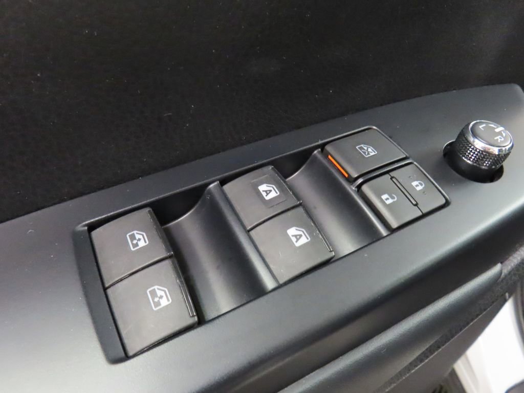 Used 2018 Toyota Highlander XLE image 59