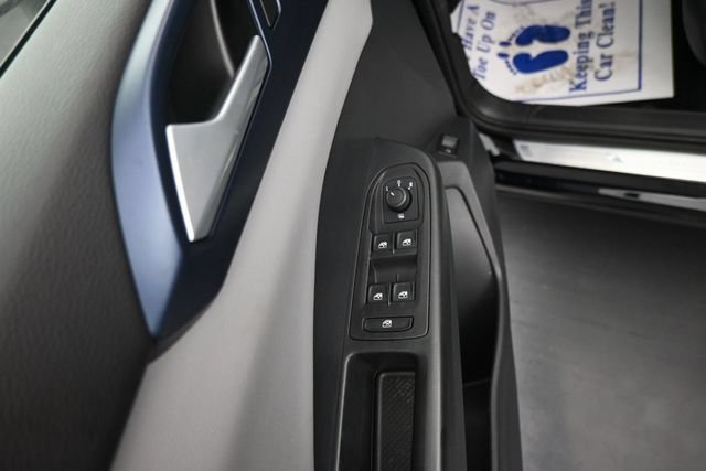 Used 2022 Volkswagen Taos SE FWD image 11