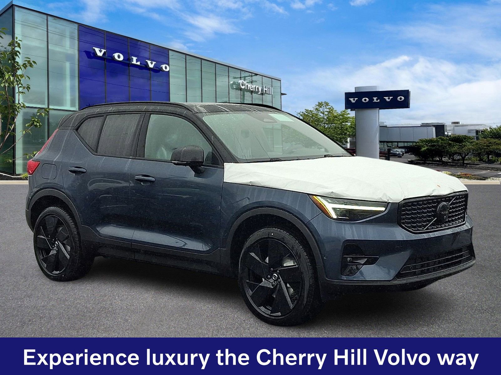 New 2026 Volvo XC40 B5 Ultra w/ Protection Package Premier AWD/4WD image 1