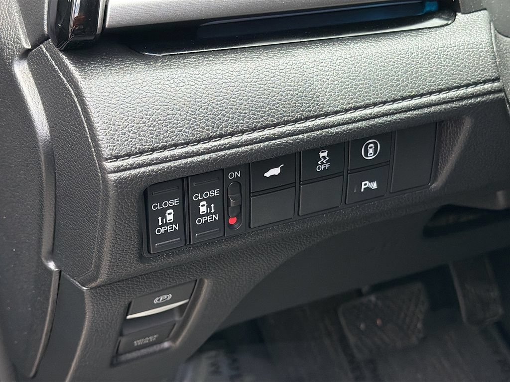 Used 2023 Honda Odyssey Touring image 10