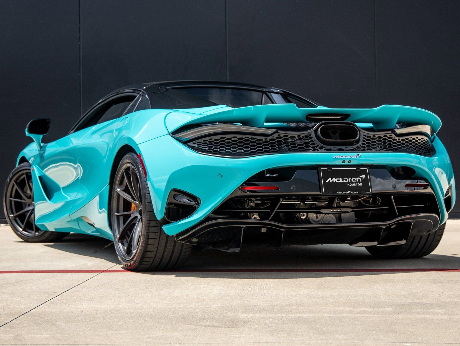 Used 2024 McLaren 750S Spider image 8