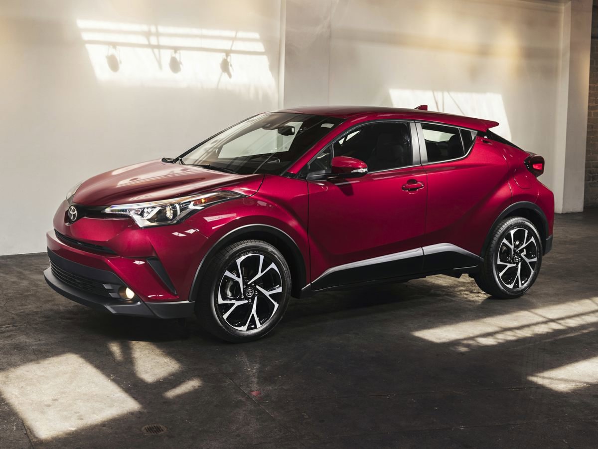 Used 2018 Toyota C-HR XLE image 1