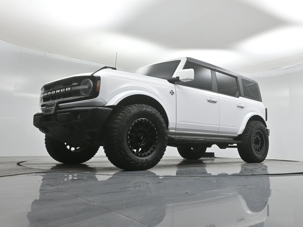 Used 2021 Ford Bronco Outer Banks AWD/4WD image 39