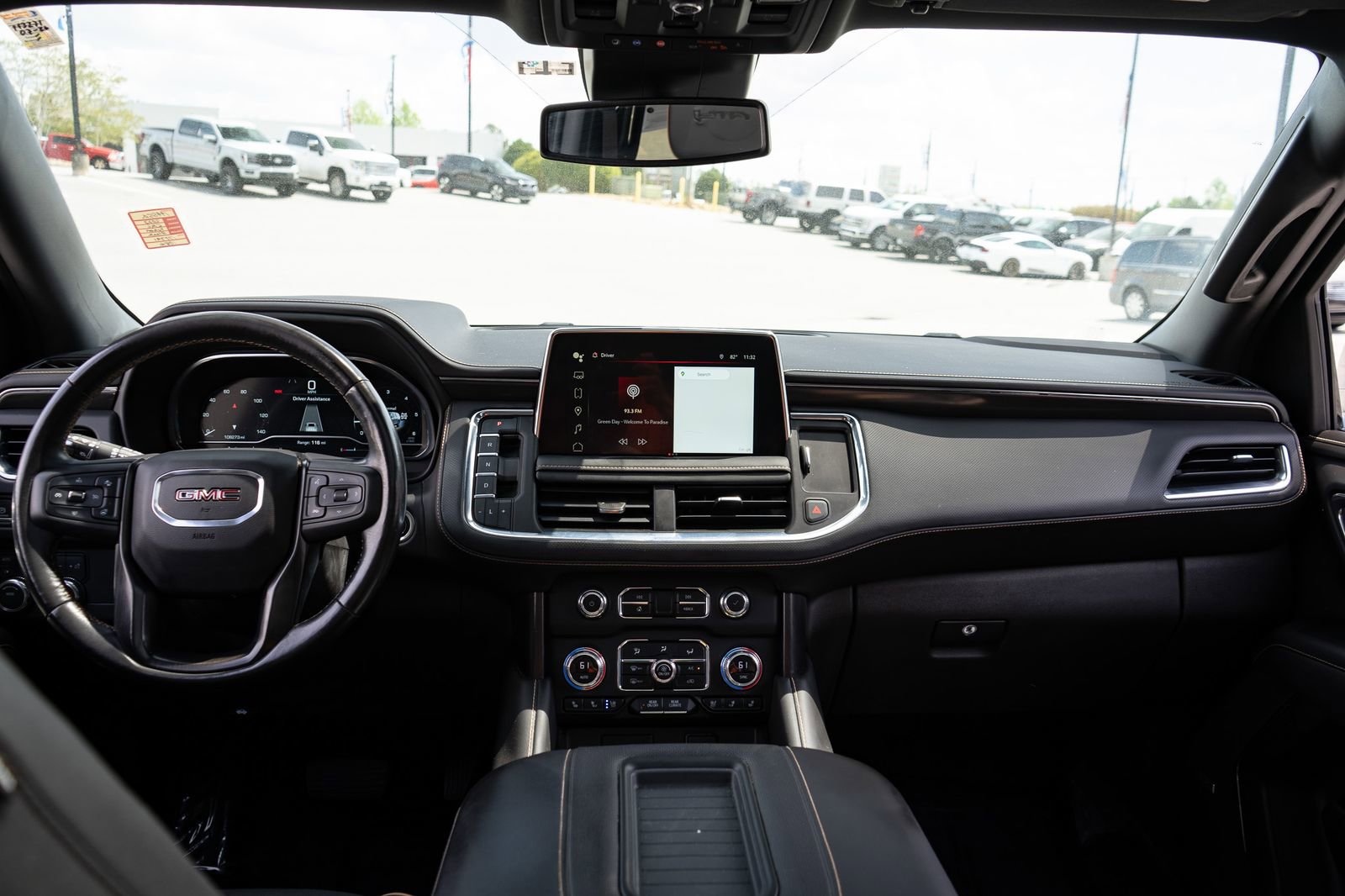 Used 2023 GMC Yukon AT4 w/ AT4 Premium Package AWD/4WD image 21