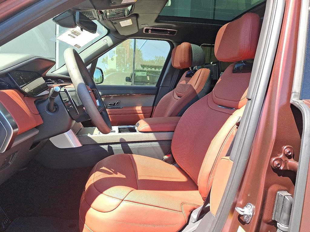 New 2026 Land Rover Range Rover SV AWD/4WD image 10