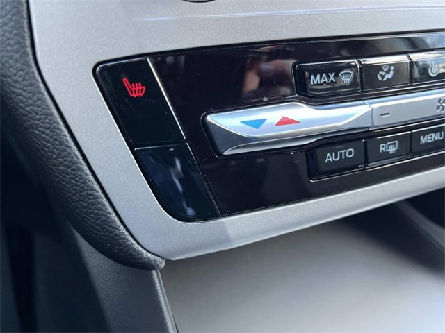 Used 2023 Ford Explorer XLT image 35